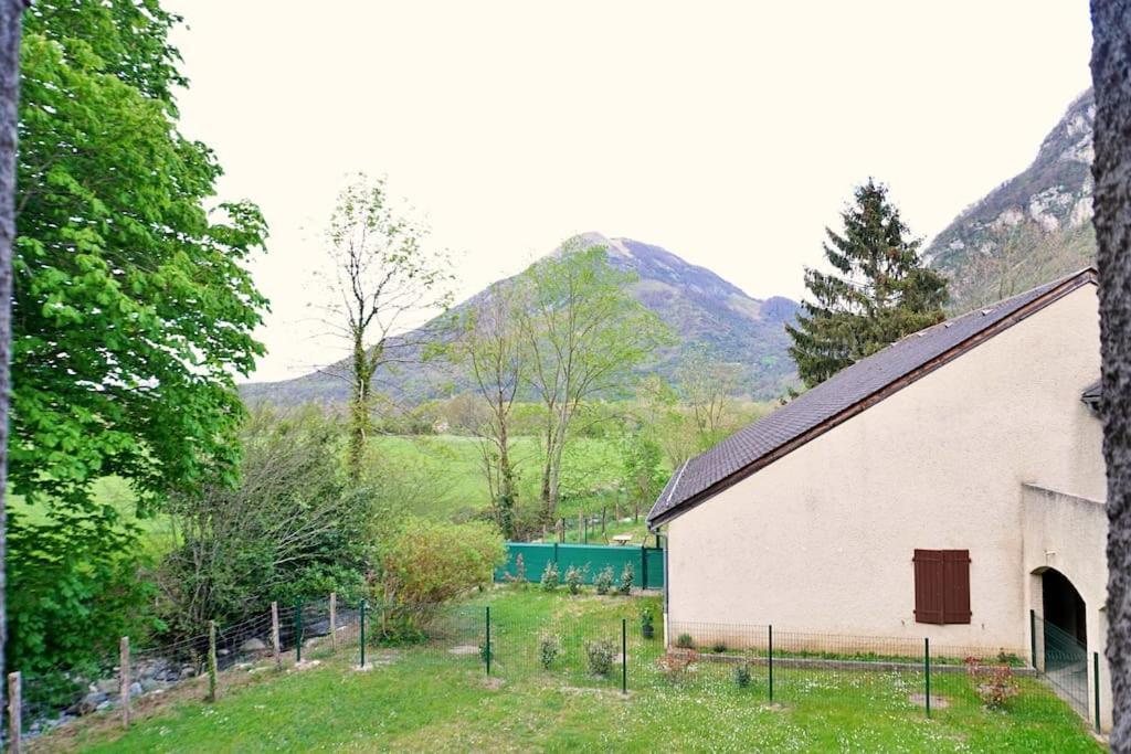 Ferienwohnung "Cocon Biellois" - Calme, Vue & Parking Bielle Exterior foto